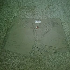 Khaki cotton shorts